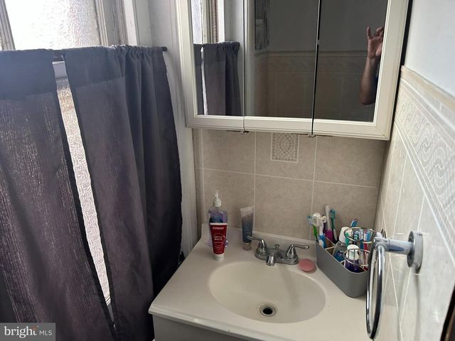 1453 W MAIN ST, West Norriton, PA 19403