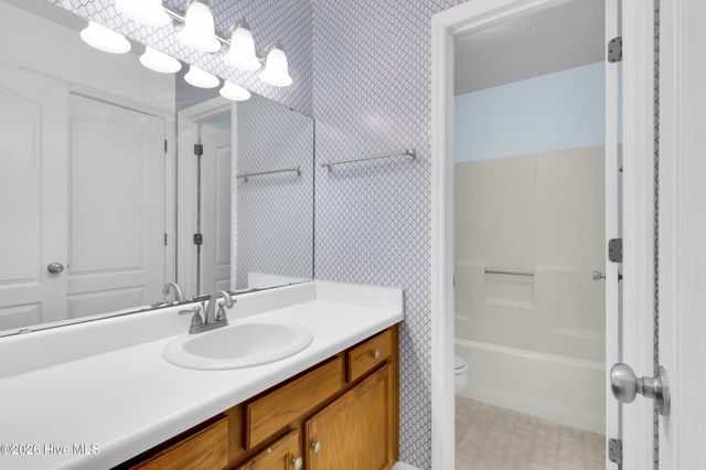 1824 Caracara Drive, New Bern, NC 28560