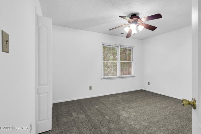 1824 Caracara Drive, New Bern, NC 28560