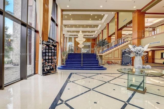 850 SW 133rd Ter 202B, Pembroke Pines, FL 33027