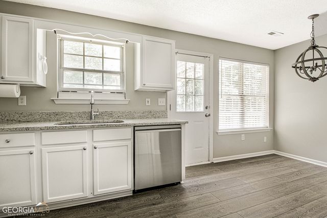 14 Michaels Crossing, Sharpsburg, GA 30277