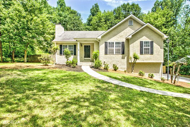 14 Michaels Crossing, Sharpsburg, GA 30277