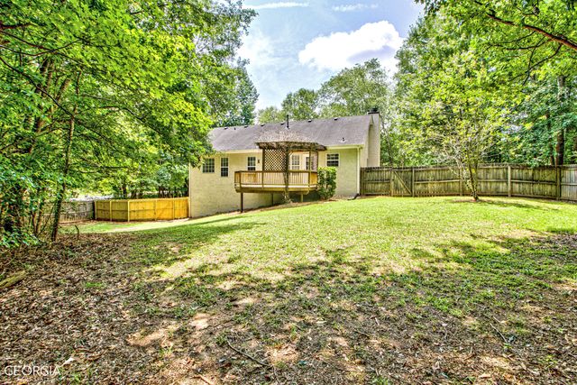 14 Michaels Crossing, Sharpsburg, GA 30277