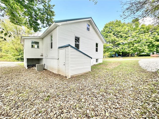 103 N Iron Street, Salem, MO 65560