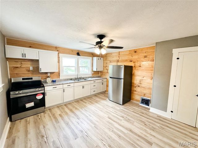 103 N Iron Street, Salem, MO 65560