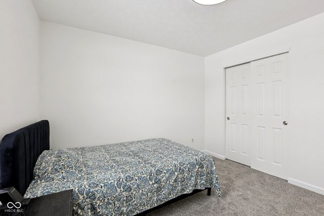 2302 Ashton Lane, Greenwood, IN 46143