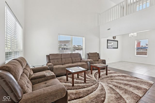 2302 Ashton Lane, Greenwood, IN 46143