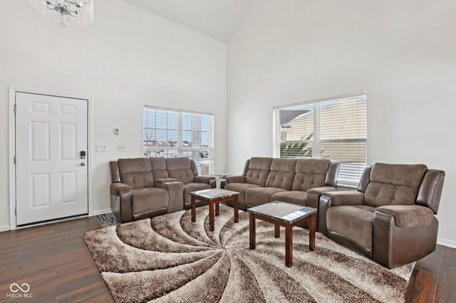 2302 Ashton Lane, Greenwood, IN 46143