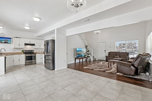 2302 Ashton Lane, Greenwood, IN 46143