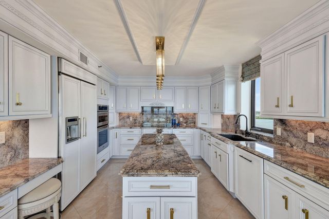 5380 N Ocean Drive 22i, Singer Island, FL 33404