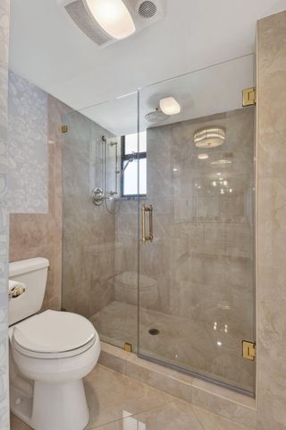 5380 N Ocean Drive 22i, Singer Island, FL 33404