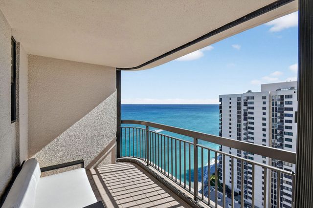 5380 N Ocean Drive 22i, Singer Island, FL 33404