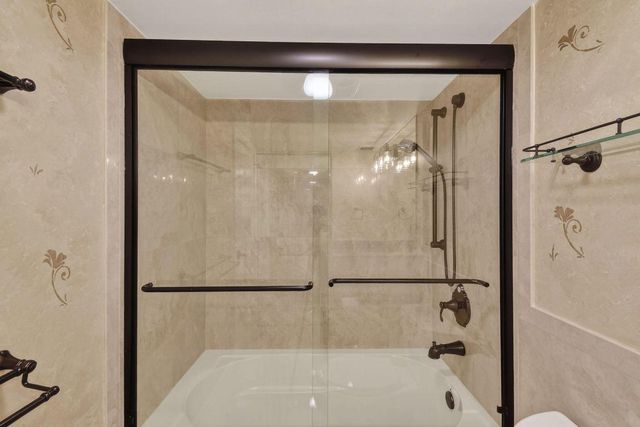 5380 N Ocean Drive 22i, Singer Island, FL 33404