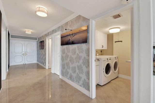 5380 N Ocean Drive 22i, Singer Island, FL 33404