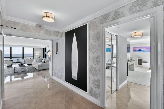 5380 N Ocean Drive 22i, Singer Island, FL 33404