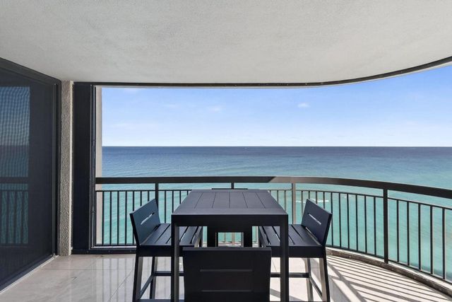 5380 N Ocean Drive 22i, Singer Island, FL 33404