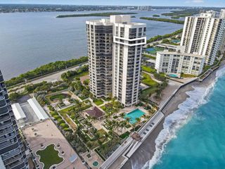 5380 N Ocean Drive 22i, Singer Island, FL 33404