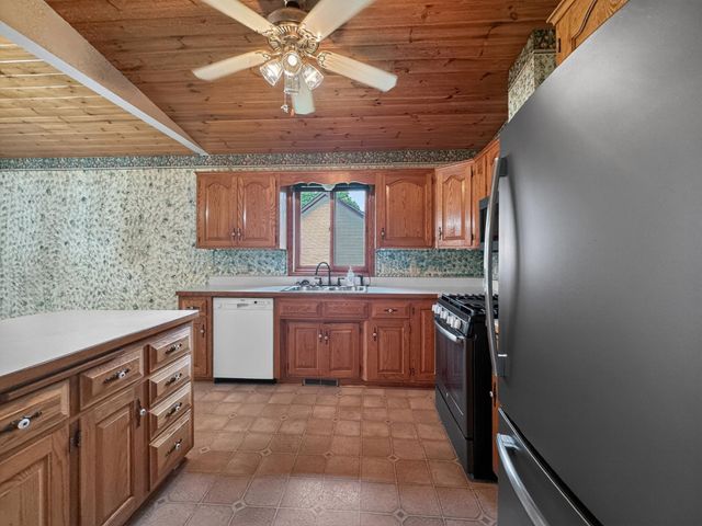 18302 Edgewater Road NE, Pine City, MN 55063