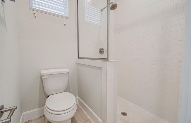 2818 Grand Fountains Drive B, Houston, TX 77054