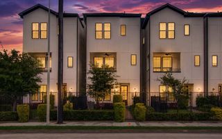 2818 Grand Fountains Drive B, Houston, TX 77054