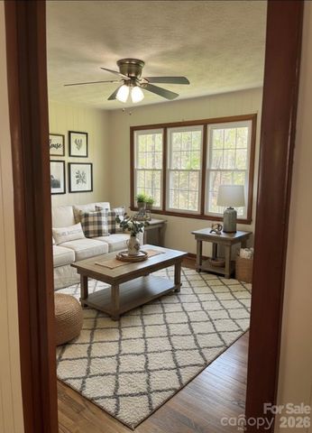 121 Dale Earnhardt Drive, Burnsville, NC 28714