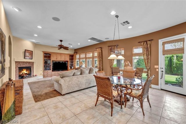 176 Brushton Court, Las Vegas, NV 89138