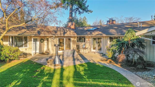 8626 52nd Avenue NE, Marysville, WA 98270