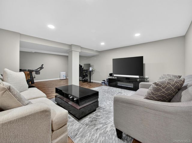 17 Grand Street, New City, NY 10956