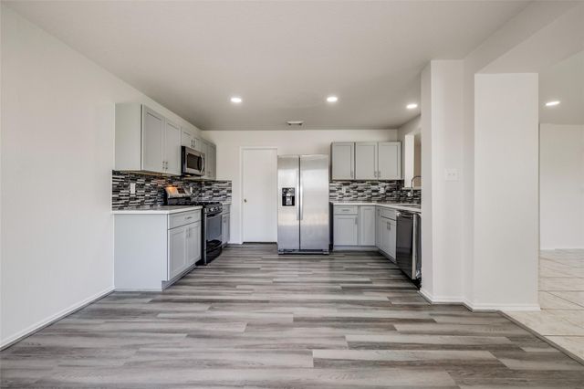 5750 Roehampton Court, Houston, TX 77084