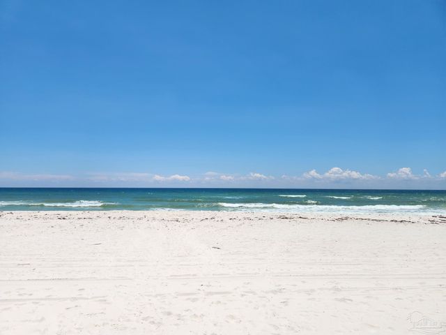 708 Via Deluna Dr, Pensacola Beach, FL 32561