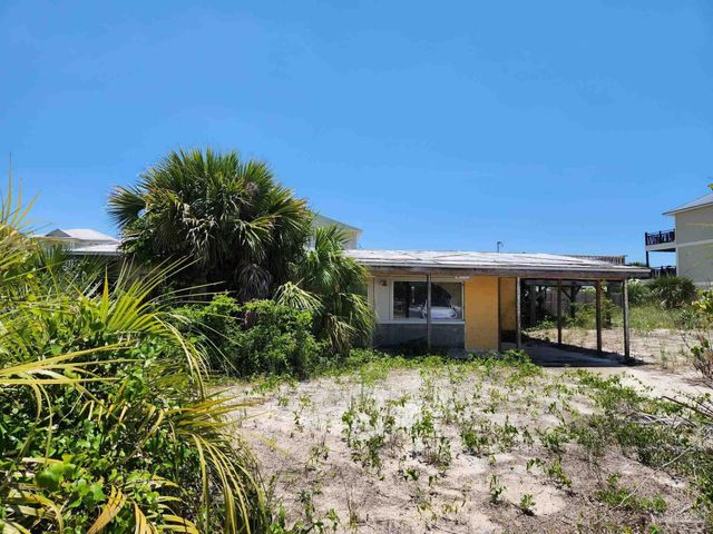 708 Via Deluna Dr, Pensacola Beach, FL 32561