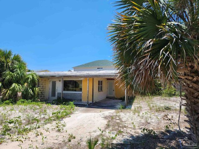 708 Via Deluna Dr, Pensacola Beach, FL 32561