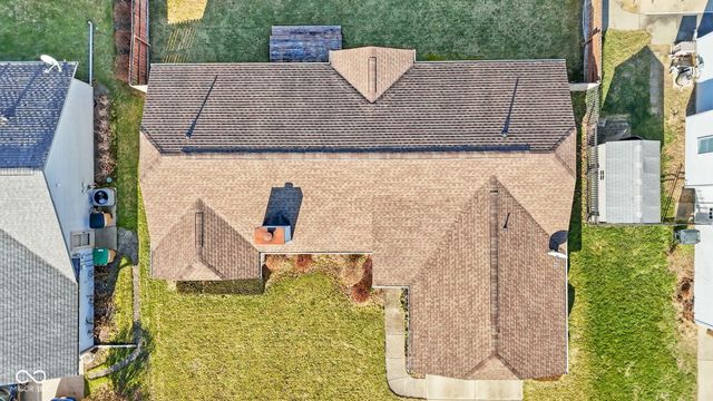 3810 Briar Hill Way, Columbus, IN 47203