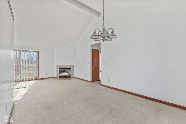 3810 Briar Hill Way, Columbus, IN 47203