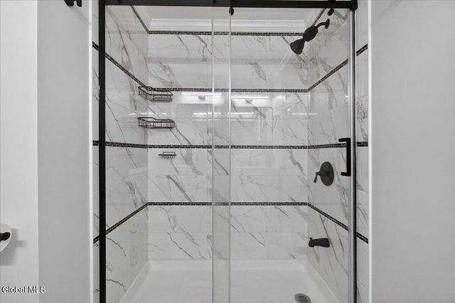 1320 Floral Avenue, Rotterdam, NY 12306