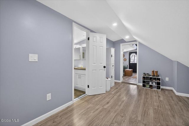 1320 Floral Avenue, Rotterdam, NY 12306