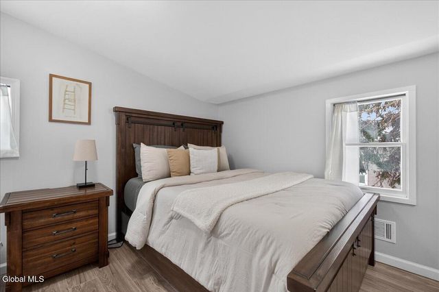 1320 Floral Avenue, Rotterdam, NY 12306