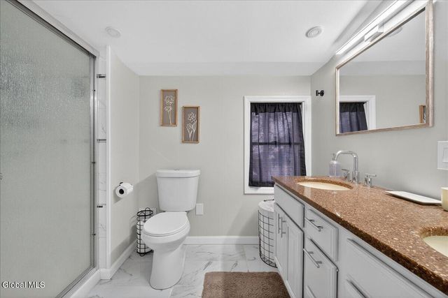 1320 Floral Avenue, Rotterdam, NY 12306