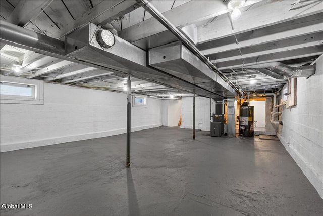 1320 Floral Avenue, Rotterdam, NY 12306