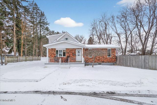 1320 Floral Avenue, Rotterdam, NY 12306