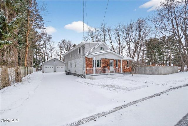 1320 Floral Avenue, Rotterdam, NY 12306