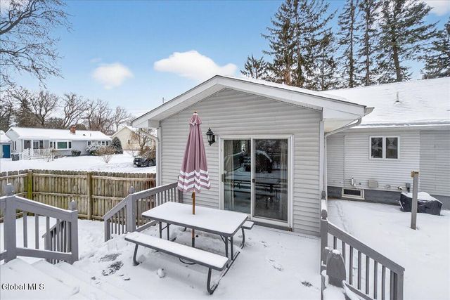 1320 Floral Avenue, Rotterdam, NY 12306