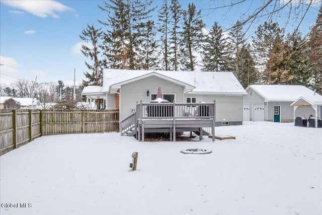 1320 Floral Avenue, Rotterdam, NY 12306