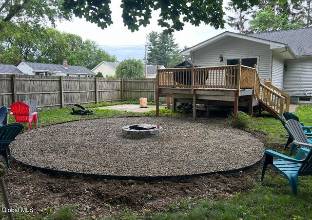 1320 Floral Avenue, Rotterdam, NY 12306