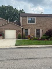 7724 Paragon Commons Circle, Dayton, OH 45459