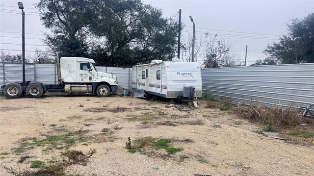 6315 Haight Street, Houston, TX 77028