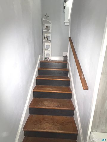 102 Circuit Avenue, Waterbury, CT 06708