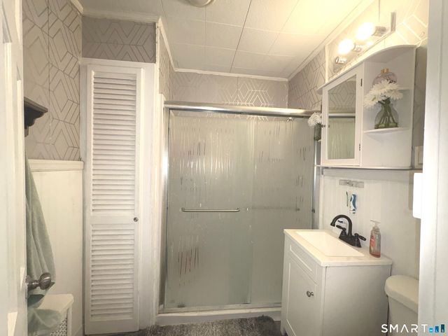 102 Circuit Avenue, Waterbury, CT 06708