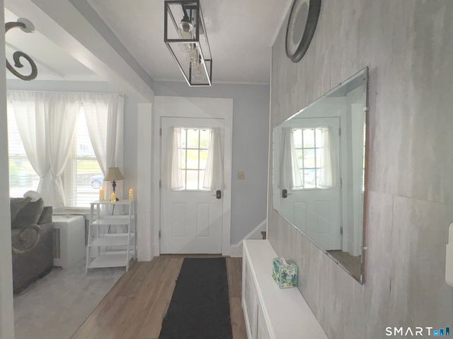 102 Circuit Avenue, Waterbury, CT 06708