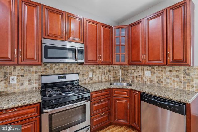 1933 CAMBRIDGE ST, Philadelphia, PA 19130